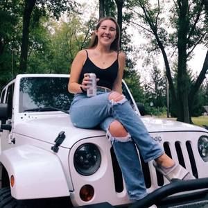 Meet your Posher, Brianna